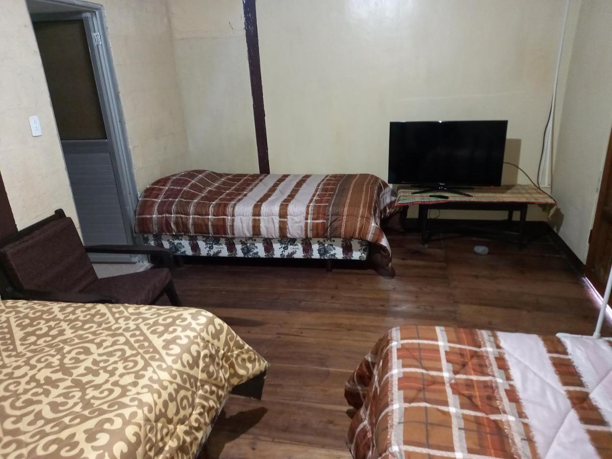 Montano Camping & Hostel Баньос Экстерьер фото